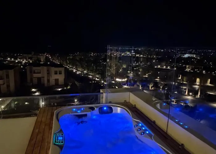 Luxury Mesca Jacuzzi By Faramawy - Soma Bay Ferienhaus